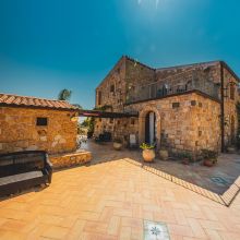 Charming historic building set in the green countryside of Sicily