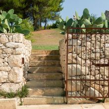 One of the many charming features of the garden Otranto Alimini the garden
