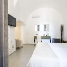 The quiet art of refined hospitality Bari airport Guesthouse, room