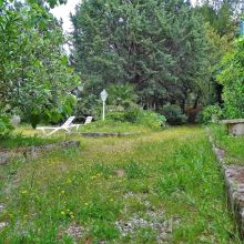 A little garden a few minutes from Bari airport The garden of the Bari airport Guesthouse