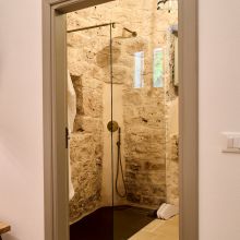 Charme Retreat Martina Franca, bathroom of the queen room