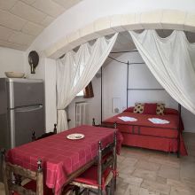 Lamia doppia, merge into the authentic rural Puglia Cisternino Trulli-lamia doppia