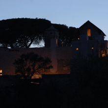 Country coach house Ruvo-by night