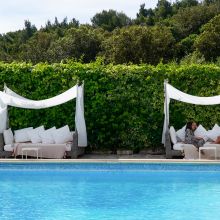 Just relax and enjoy B&B Valle dei Trulli, relax at the pool