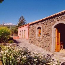 Etna Winery Retreat