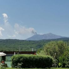 Etna Winery Retreat