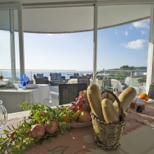 Sea view residence Gallipoli_breakfast room and bar