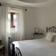 Masseria Cisternino in Valle d'Itria-sleeping in a trullo