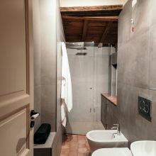 Ancient charme estate Etna coast_Suite bilevel Magnolia bath