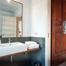 Wine resort Etna East_room Mannera bath