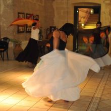Wine country stay_Apulian traditional dance Pizzica