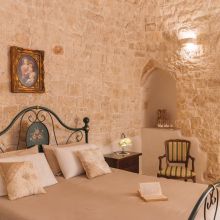 Masseria Cisternino in Valle d'Itria-sleeping in a real trullo