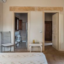 A classic room, blending Apulian tradition and style