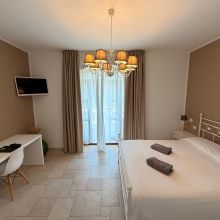 Country Hotel Peschici-confort room with a terrace