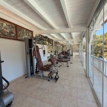 Country Hotel Peschici-gym with a view
