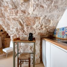 Trulli Suites Polignano, Suite lo Iazzo kitchen