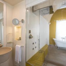 Country resort Otranto_Suite room bathroom