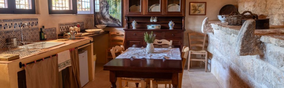 Country coach house Ruvo-apartment Iazzo-true Puglian style