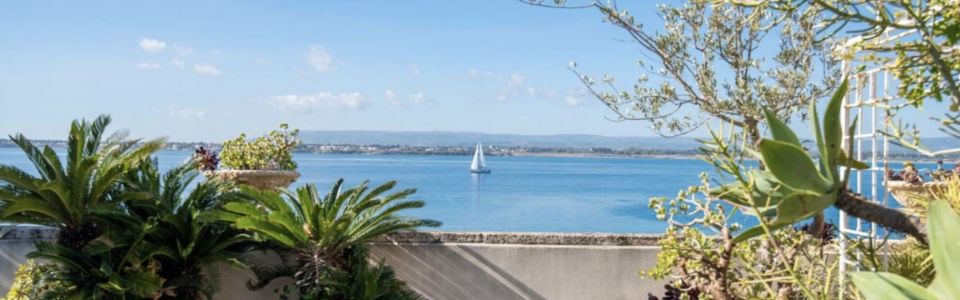 View from common terrace Palazzo Blanco and Suite Maniace