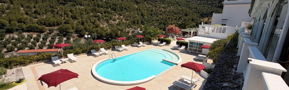 Country Hotel Peschici-view of the pool