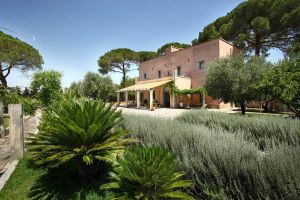 A historic country residence in Salento 19th-century country residence in the Salento countryside near Otranto