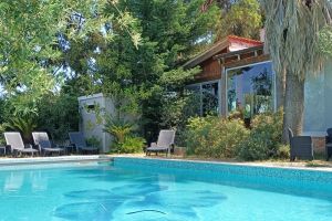 Agriturismo Trani a beautiful swimming pool set in a Mediterranean garden